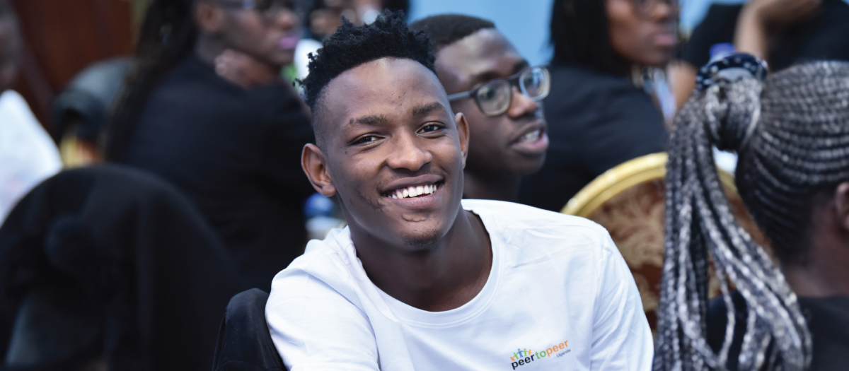 Young people engaged at a PEERU-affiliated youth forum